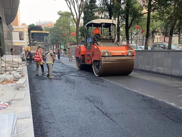 南湖柔性基层沥青道路施工