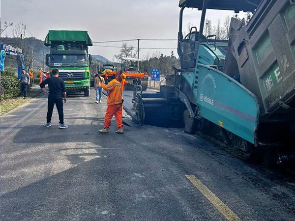 南湖沥青道路修补费用的影响因素详解